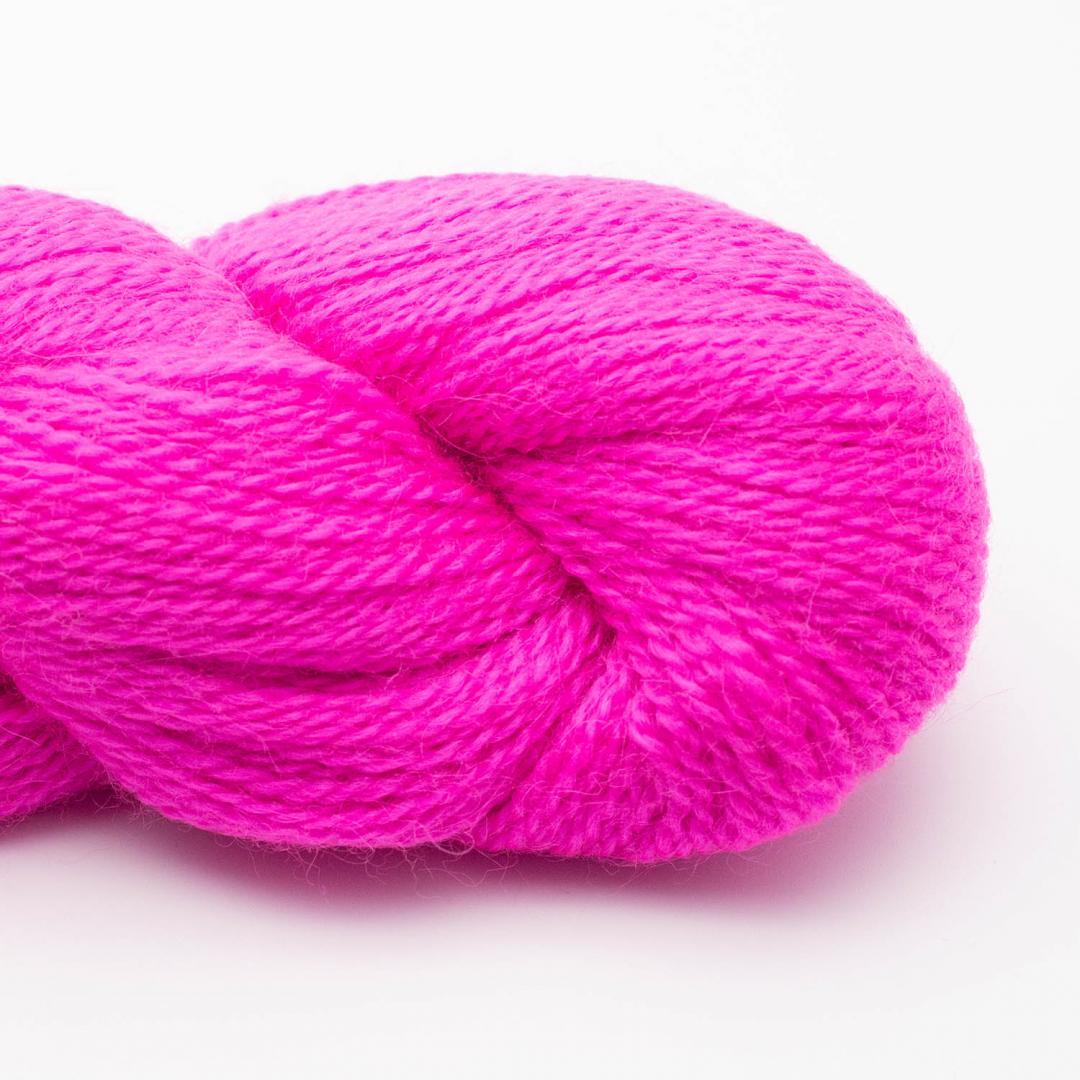 Babyalpaca — Neon Pink (70)