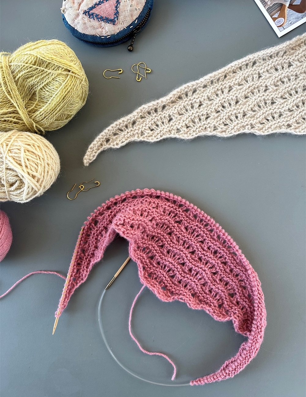Peacock Scarf — garnpakke