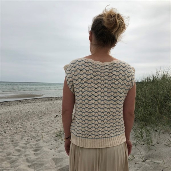 Sommer Vibe Top med kontraststribe — strikkekit, Økologisk Pimabomuld - Billede 6