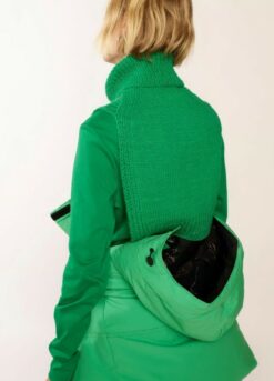 Alternative view of Billie Hals — strikkekit