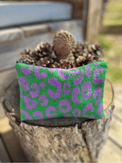 My Little Leo 2022-3 – broderikit fra Pomp Stitch
