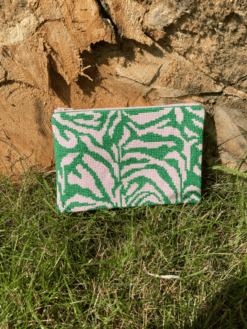 My Little Zebra 2022-4 – broderikit fra Pomp Stitch
