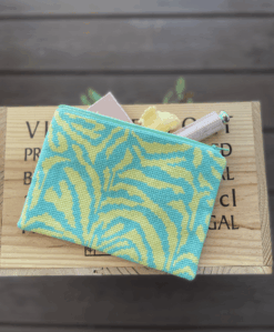 My Little Zebra 2022-6 – broderikit fra Pomp Stitch