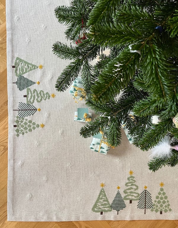 Grøn jul med stil (140×140 cm) – broderikit fra Pomp Stitch