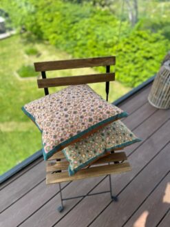 Crazy Leo, rosa – broderikit fra Pomp Stitch