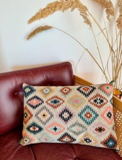 New Kilim – broderikit fra Pomp Stitch