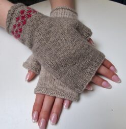 Helles halve handsker - strikkekit, Cashmere Mondial
