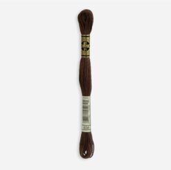 Mørkt træ (838) – DMC Mouliné Spécial